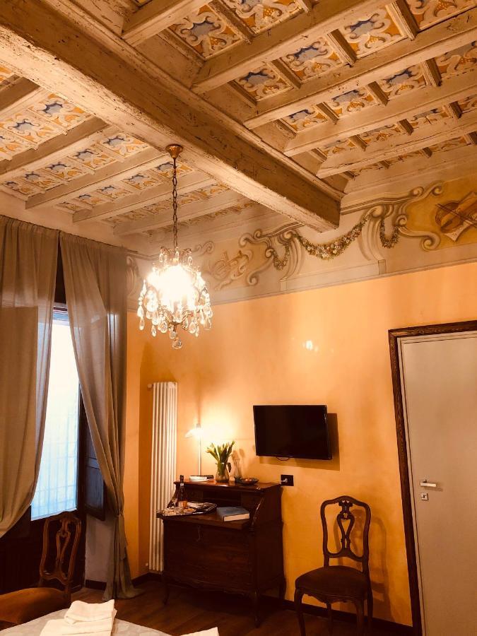 Appartement Un Avventura Al Centro Della Storia Di Torino Extérieur photo